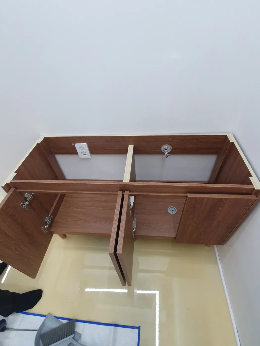 전기온수기증설공사 다용도실 코너 설치 완료